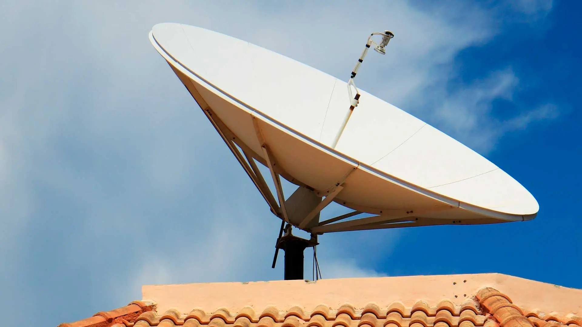 Internet por satélite: las mejores tarifas y todos los detalles Internet por satélite, cómo funciona